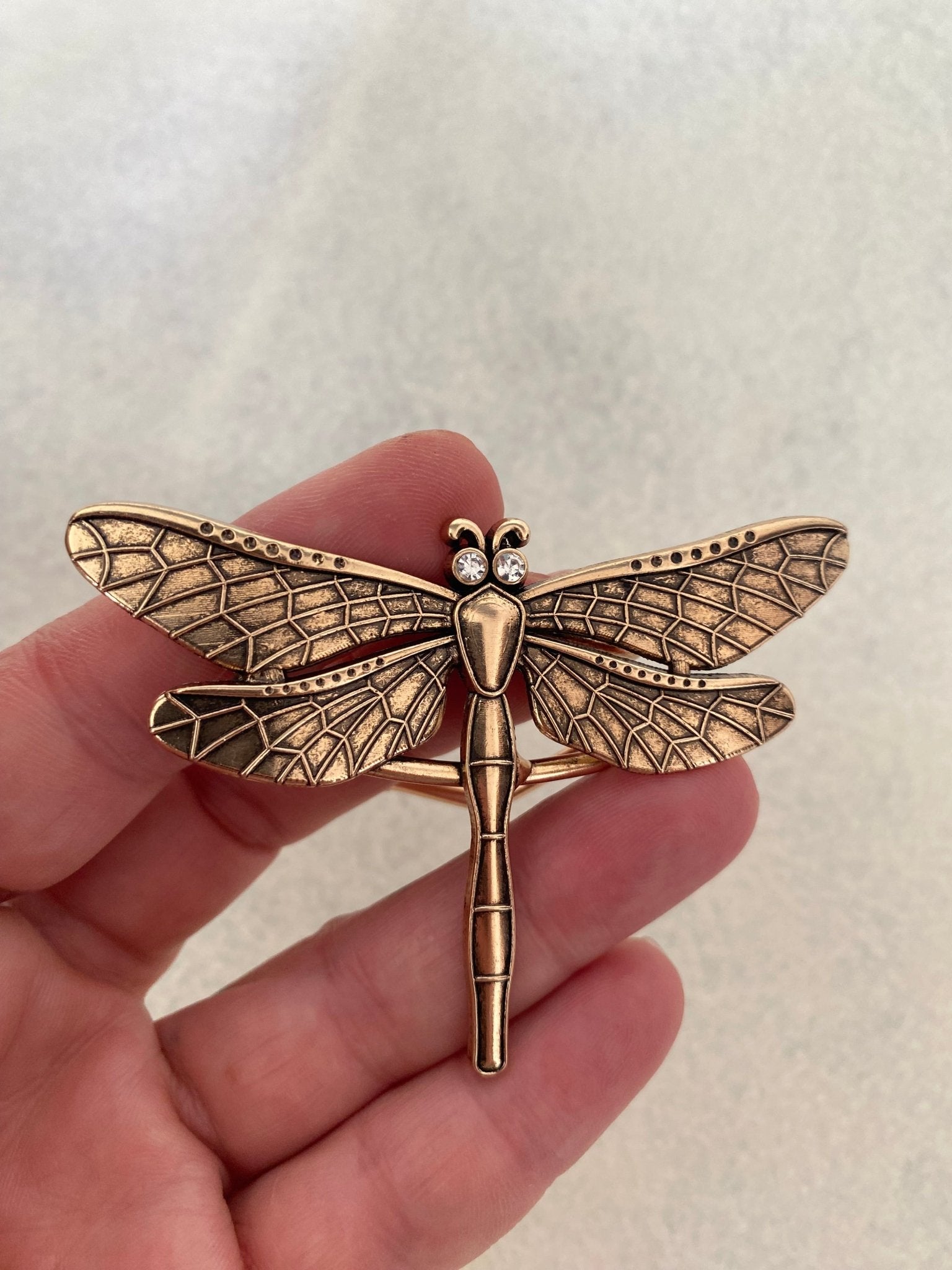 Liby Dragonfly Metal French Pin | Nomad Amara