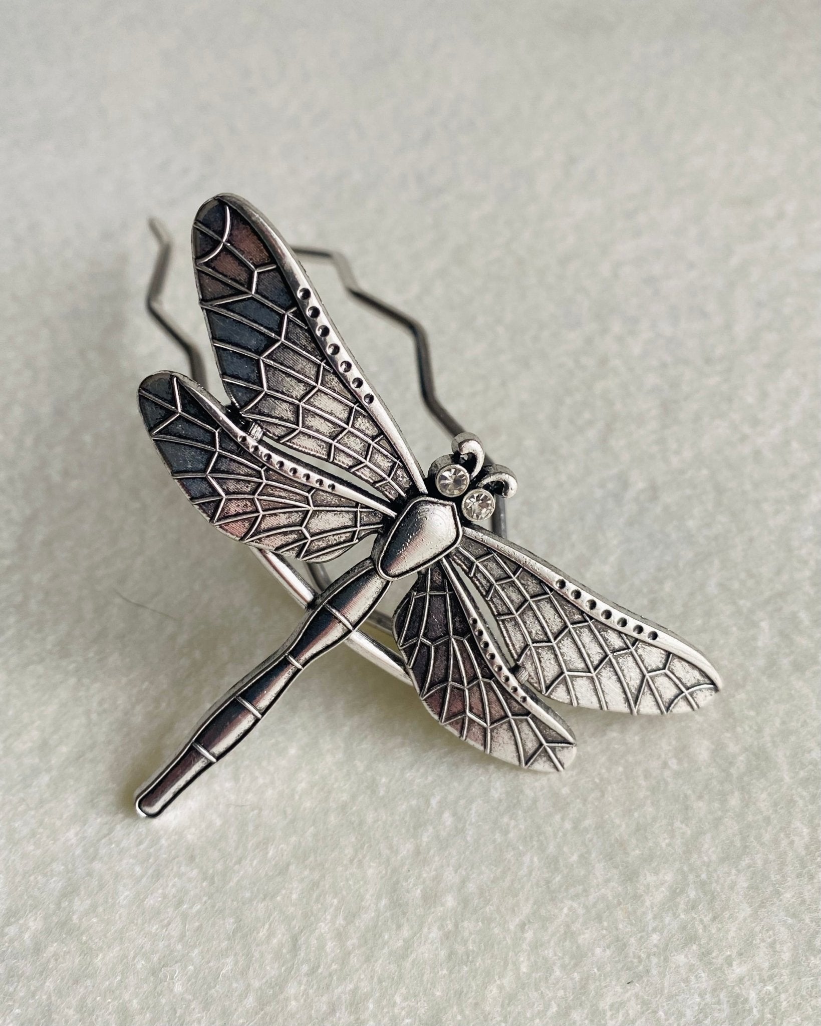 Liby Dragonfly Metal French Pin | Nomad Amara