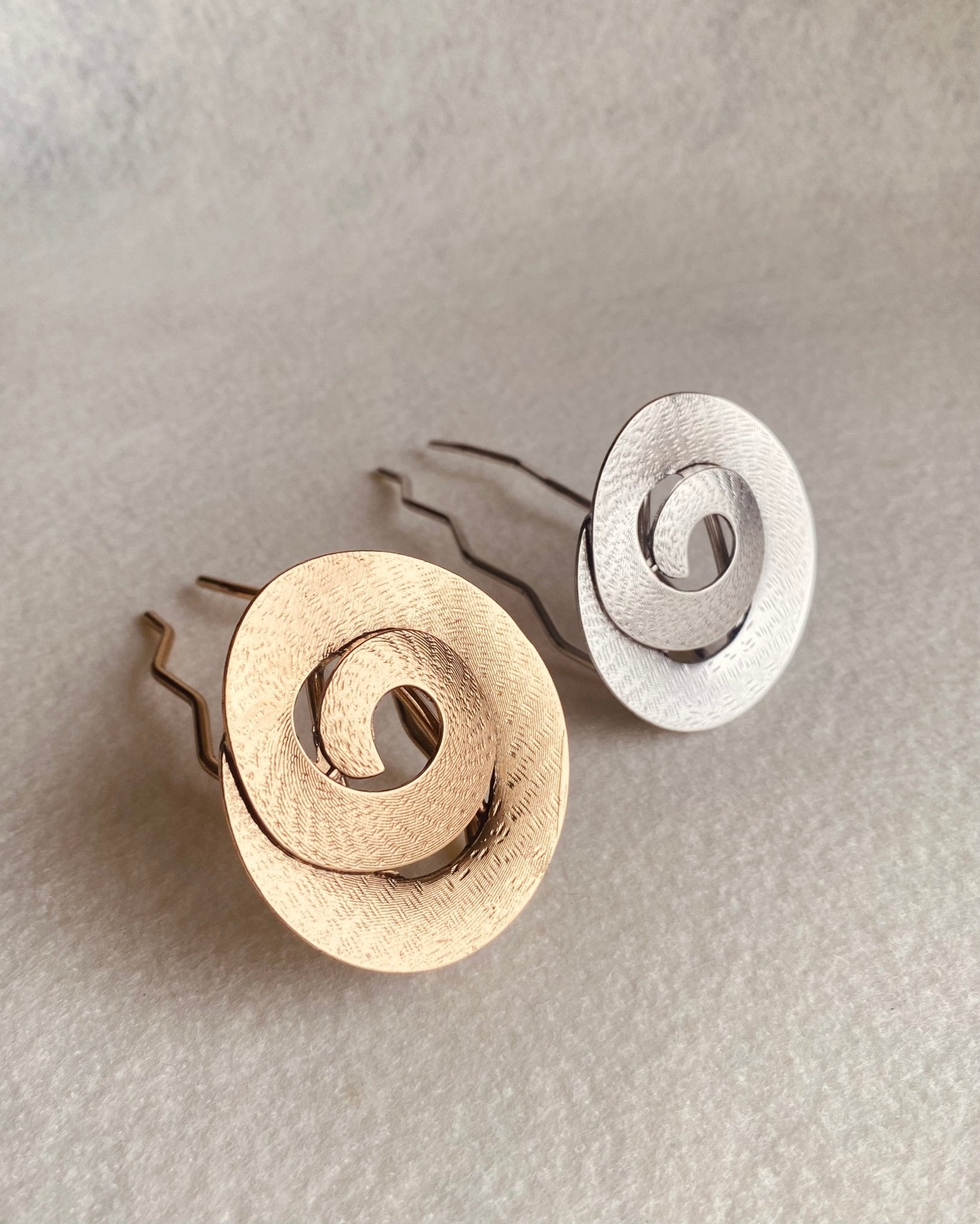 The Silver Eclipse Disc Metal French Pin | Nomad Amara
